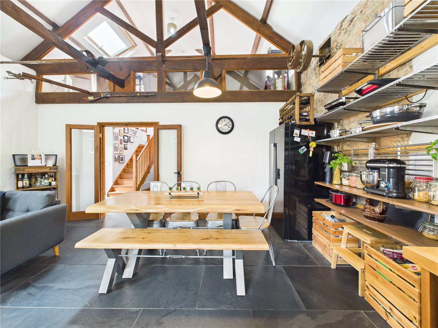 Kitchen & Living